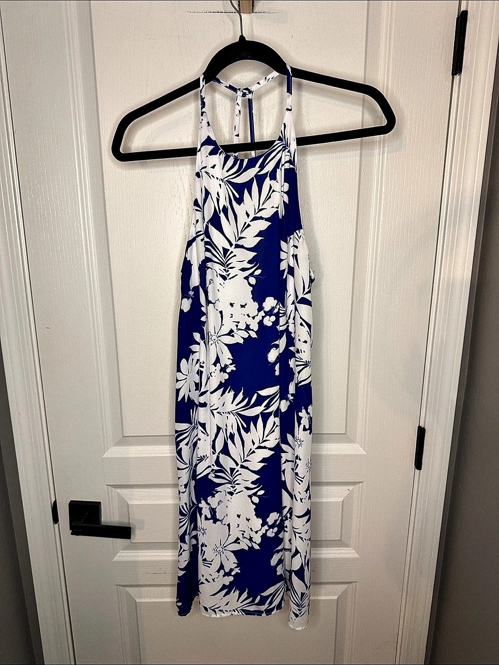 Everly DRS7211 Floral Halter Maxi Dress in Blue & White Size Small